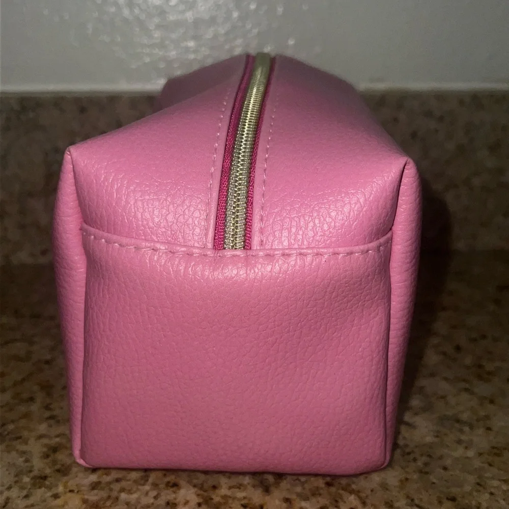 Charming Charlie Christmas Pink Snowman Cosmetic Bag‎
